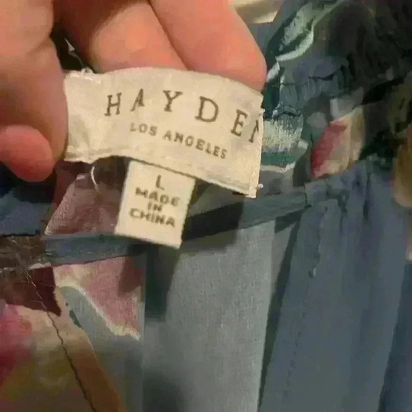 Hayden size L Flowy Sheer Cold Shoulder top w Adjustable Straps floral - Picture 8 of 9